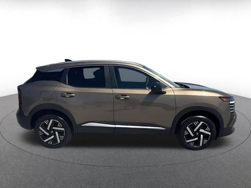Used 2026 Nissan Kicks SV w/ Cold Weather Package FWD image 15