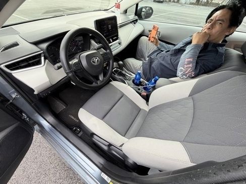 Used 2024 Toyota Corolla LE image 8