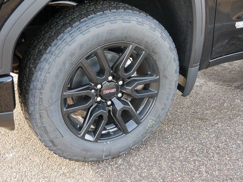 New 2026 GMC Sierra 1500 Elevation image 9