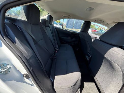 Used 2025 Toyota Corolla LE FWD image 24