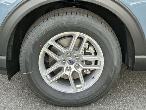 New 2026 Ford Explorer Active image 12