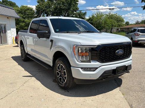 Used 2022 Ford F150 XLT w/ Equipment Group 302A High AWD/4WD image 8