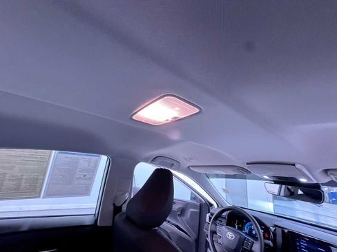 Used 2025 Toyota Camry LE w/ Convenience Package FWD image 38