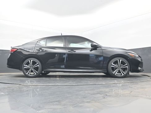Used 2022 Nissan Sentra SR FWD image 29
