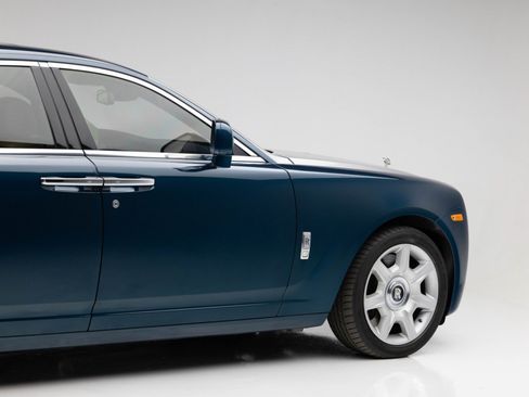 Used 2010 Rolls-Royce Ghost RWD image 39