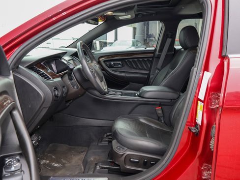 Used 2019 Ford Taurus Limited image 10