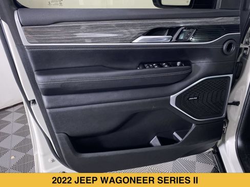 Used 2022 Jeep Wagoneer Series II w/ Premium Group I AWD/4WD image 13