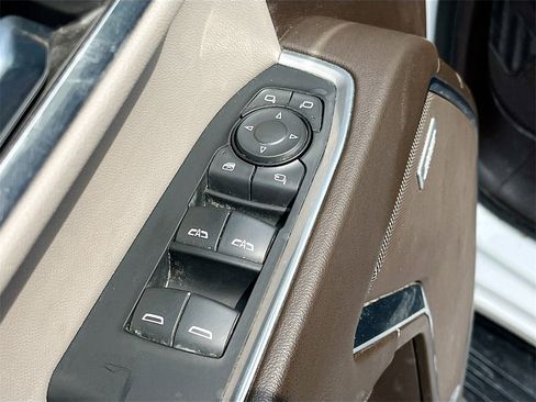 Used 2024 Chevrolet Silverado 1500 LTZ image 18