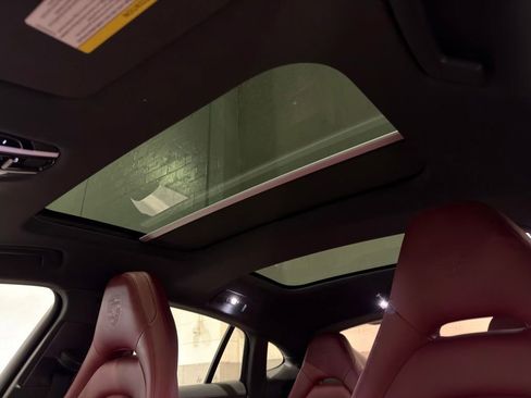 Used 2023 Porsche Panamera 4 Platinum Edition image 11