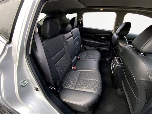 Used 2023 Nissan Murano Platinum w/ Cargo Package image 17