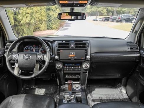 Used 2018 Toyota 4Runner Limited AWD/4WD image 22