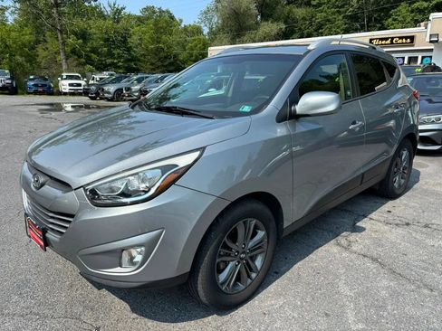 Used 2015 Hyundai Tucson SE AWD/4WD image 4