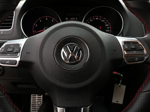 Used 2013 Volkswagen Golf 4-Door FWD image 33