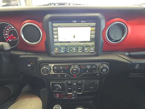 Used 2021 Jeep Wrangler Unlimited Rubicon AWD/4WD image 15