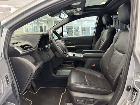 Certified 2023 Toyota Sienna XSE AWD/4WD image 16