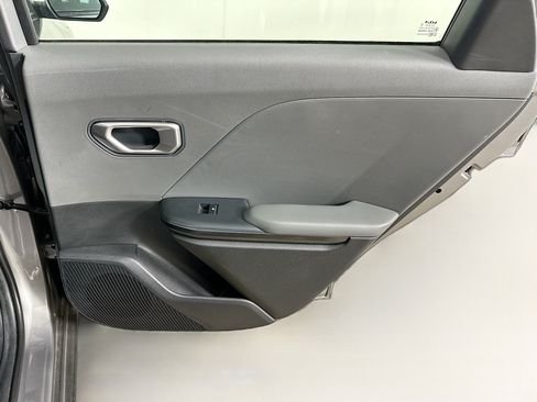 Used 2025 Kia K4 FWD image 28