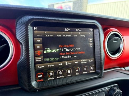 Used 2020 Jeep Gladiator Rubicon image 26