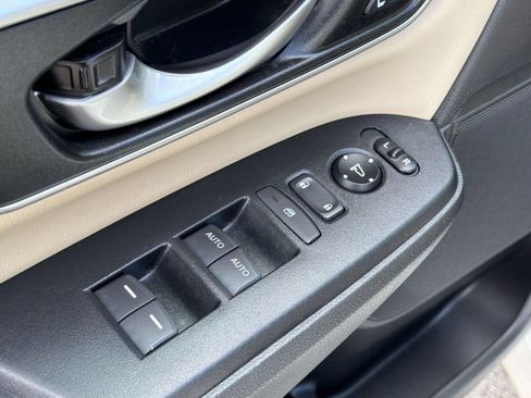 Used 2018 Honda CR-V EX-L image 25