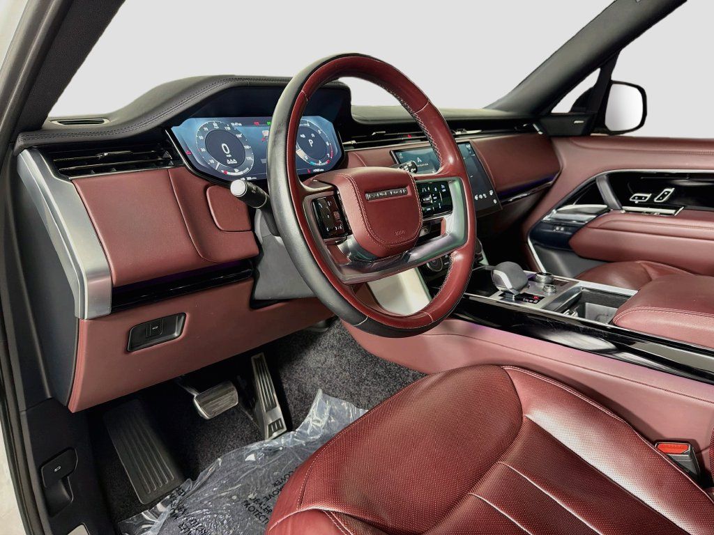 Certified 2023 Land Rover Range Rover SE AWD/4WD image 9