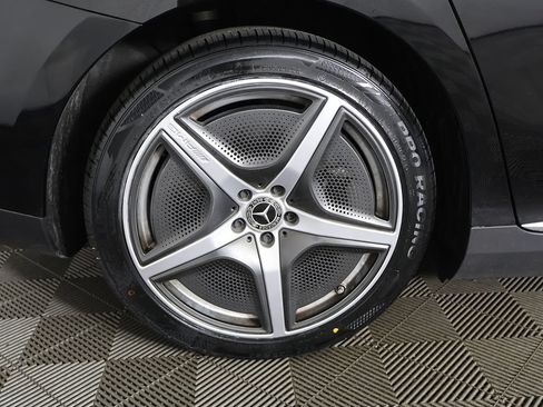 Used 2023 Mercedes-Benz EQE 500 4MATIC Sedan w/ Exclusive Trim Package image 21