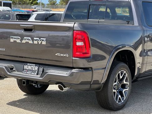 New 2026 RAM 1500 Laramie AWD/4WD image 8