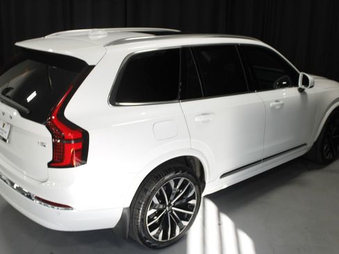 Used 2025 Volvo XC90 T8 Ultra image 14