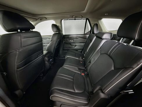 Certified 2023 Honda Pilot Elite image 30