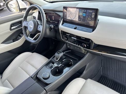 Certified 2024 Nissan Rogue SL w/ SL Premium Package image 28