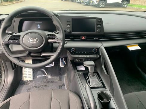 New 2026 Hyundai Elantra Sport FWD image 12