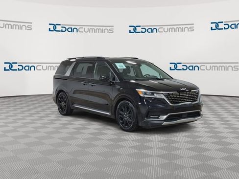 Used 2022 Kia Carnival SX FWD image 3