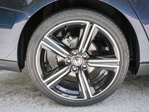 Certified 2026 Honda Accord SE image 13