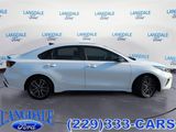 Used 2024 Kia Forte GT-Line w/ GT-Line Premium Package image 3
