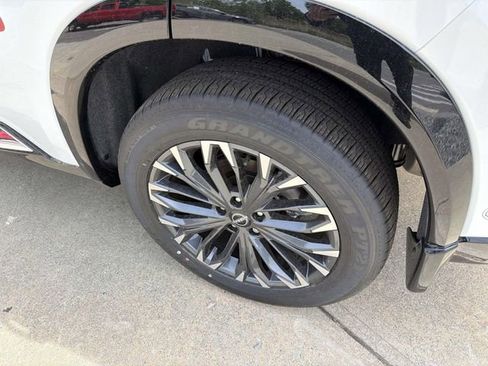 New 2026 Nissan Rogue Platinum w/ Platinum Premium Package AWD/4WD image 8
