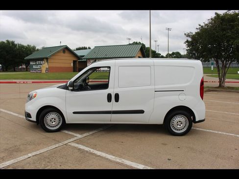 Used 2022 RAM ProMaster City Tradesman image 2