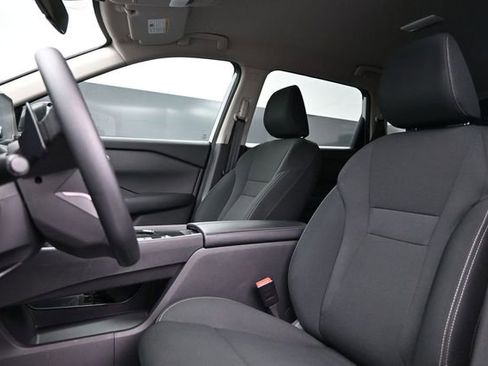 Certified 2025 Nissan Rogue S FWD image 10