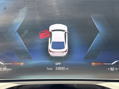 Used 2023 BMW i4 eDrive40 w/ Premium Package RWD image 27