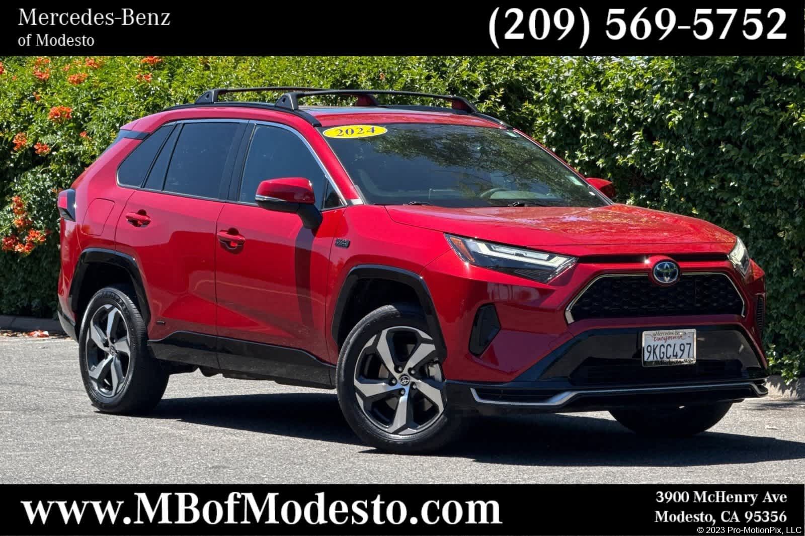 Used 2024 Toyota RAV4 SE w/ Weather & Moonroof Package AWD/4WD image 1