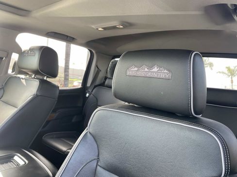 Used 2018 Chevrolet Silverado 2500 High Country w/ Duramax Plus Package image 25