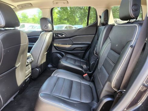 Used 2019 GMC Acadia Denali w/ Technology Package AWD/4WD image 16