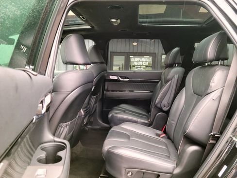 Used 2024 Hyundai Palisade Calligraphy image 23