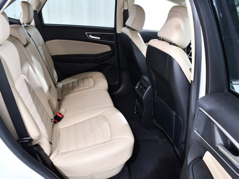 Used 2022 Ford Edge SEL w/ Convenience Package image 19