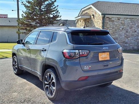 Certified 2024 Jeep Compass Limited image 3