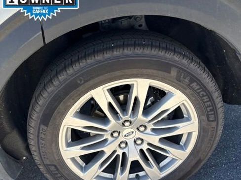 Used 2025 Ford Explorer Active w/ Active Comfort Package AWD/4WD image 8