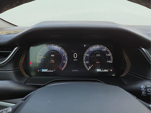 Used 2025 Jeep Grand Cherokee L Altitude image 23