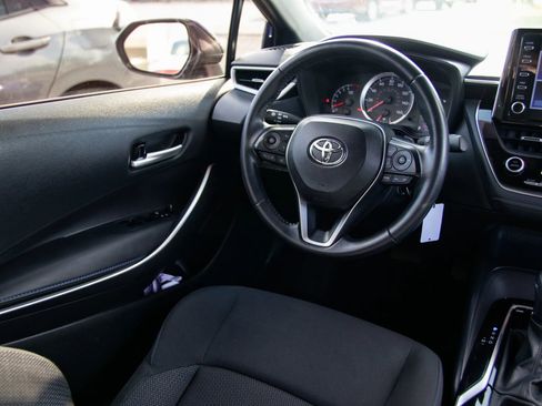 Used 2020 Toyota Corolla SE image 33