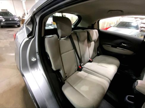 Used 2022 Honda HR-V LX image 19