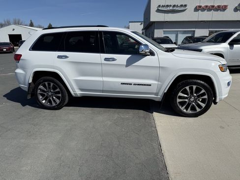 Used 2018 Jeep Grand Cherokee Overland image 8