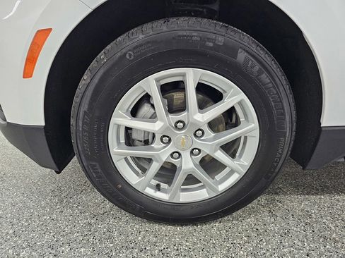 Used 2024 Chevrolet Equinox LS w/ LS Convenience Package FWD image 10