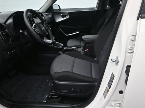 New 2025 Kia Soul S image 14
