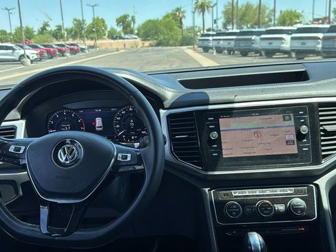 Used 2018 Volkswagen Atlas SEL Premium AWD/4WD image 5